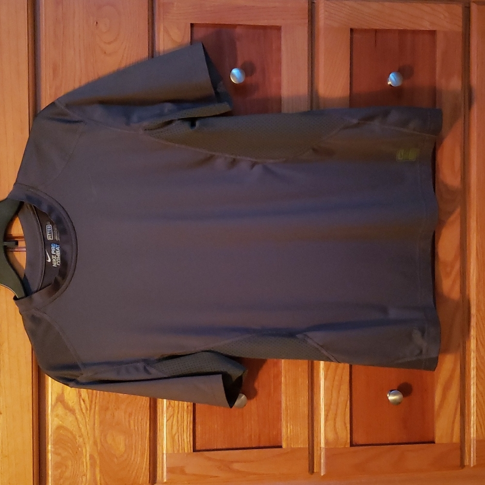 Sz M Nike Pro Combat Tee